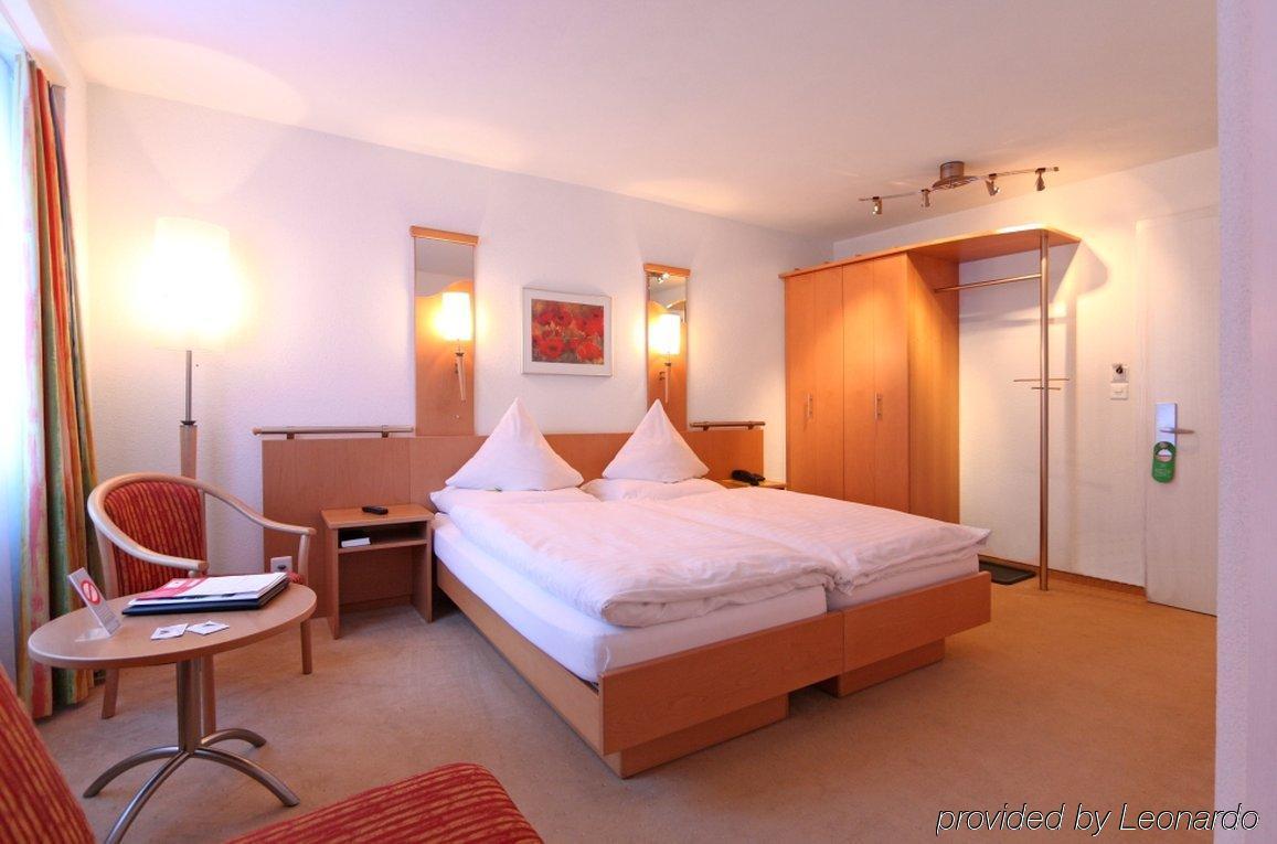 Lifestyle & Spa Hotel Graecherhof Grächen Pokoj fotografie